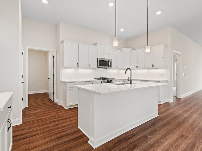 1315 Cedarcrest Blvd, Acworth, GA 30101 - photo 4