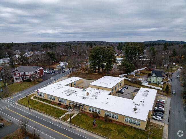Library Street School is a kindergarten located in the town of Hudson, NH.