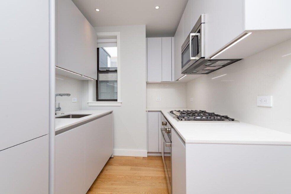 16 Elko St unit 11, Brighton, MA 02135 - photo 1