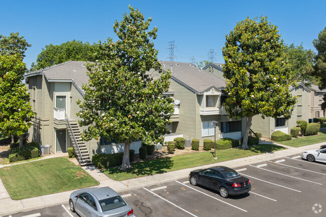 CSU Bakersfield has a large complex of apartment housing.