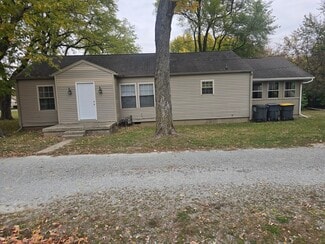 1824 Park Rd, Anderson, IN 46011