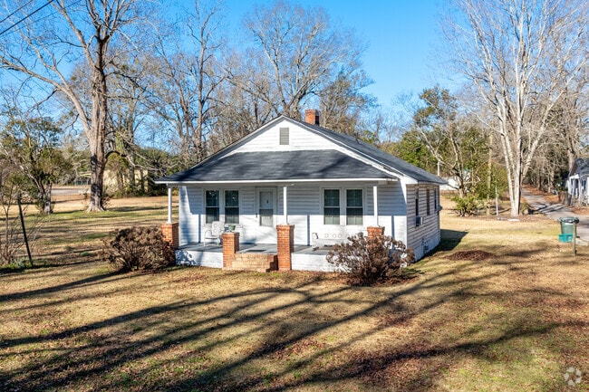 Older bungalow style houses are also an option in Magnolia-Harmony.
