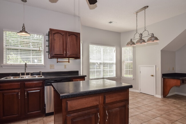 1827 Falling Creek Cir, Mount Pleasant, SC 29464 - photo 7