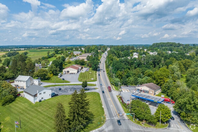 Horseshoe Pike serves as the major thoroughfare in East Brandywine.