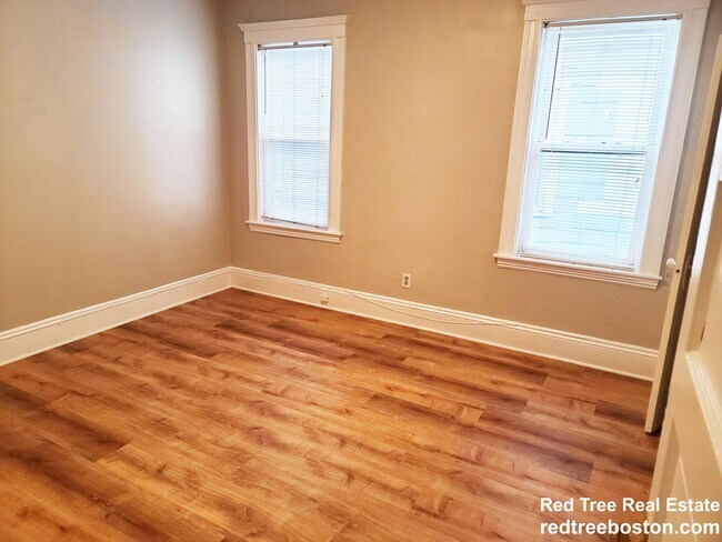 348 Faneuil St unit 3, Brighton, MA 02135 - photo 7