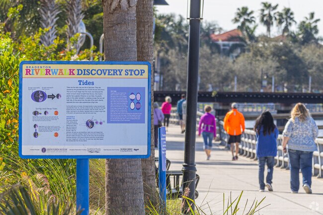 Bradenton Riverwalk is a great spot for exercise and learning in East Bradenton.
