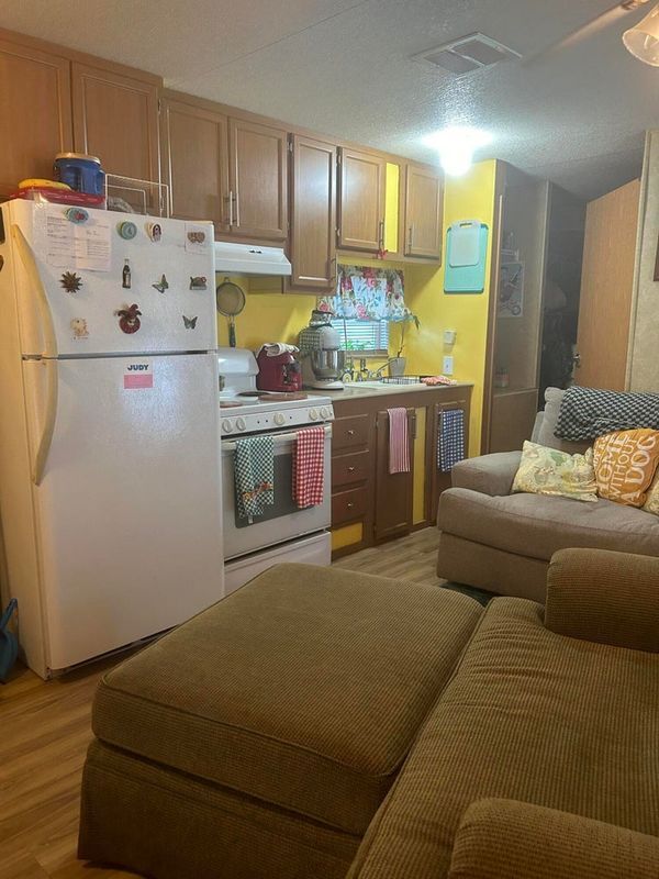 5870 NW Pine Trail Cir, Port St. Lucie, FL 34983