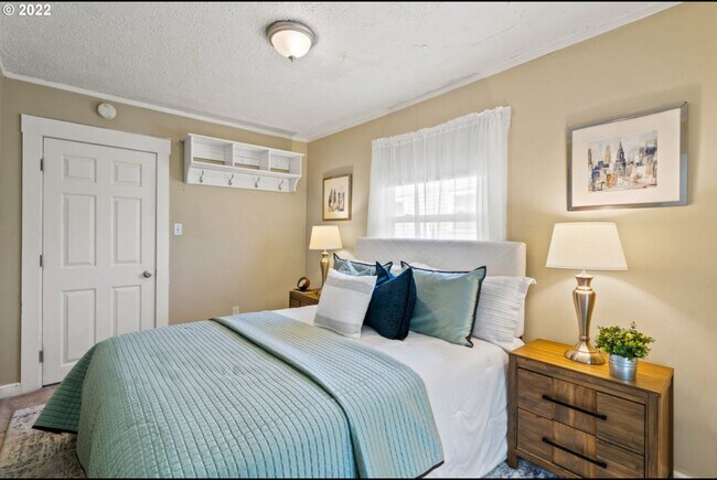 5322 NE 11th Ave, Portland, OR 97211 - photo 7