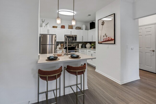 Aventura Clear Creek, Overland Park, KS 66221 - photo 2