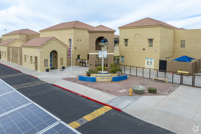 Buckeye Union High School gets a rating of 4/10 from GreatSchools.com.