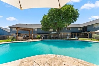 2447 Harry Wurzbach Hwy, San Antonio, TX 78209