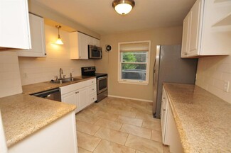 312 S 7th St Unit 1, Ann Arbor, MI 48103
