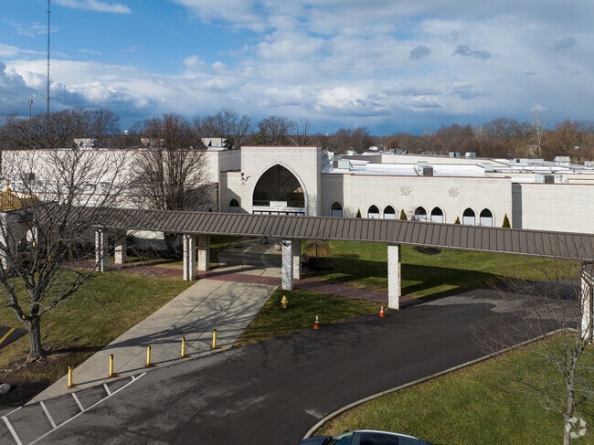 International Academy Of Cincinnati
Private Pre-K, Elementary, Middle School.
Westchester, Ohio