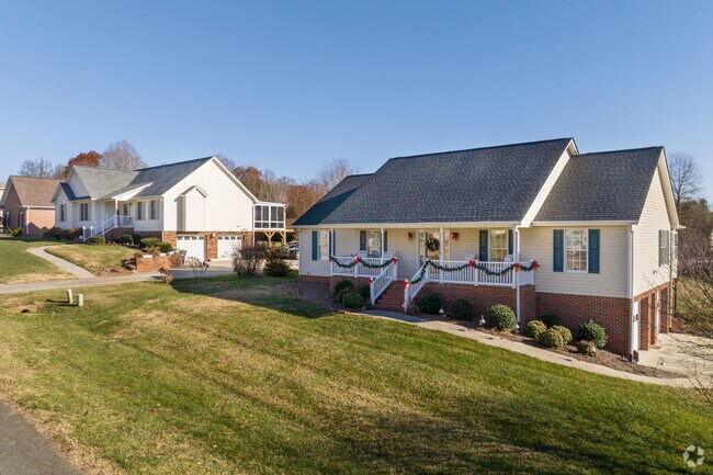 Some homes within the Piney Grove neighborhood have walk out basements.