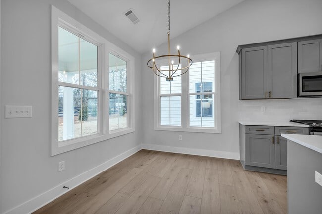 2544 Butlers Green Cir, Chattanooga, TN 37421 - photo 3