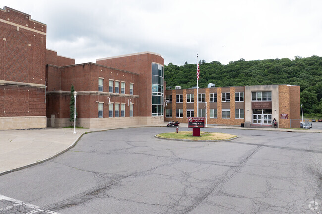 Main drop off is easy at Lansingburgh High School.