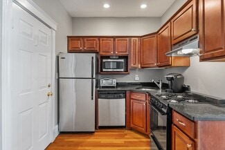 16 Edgemere Rd Unit 1, Quincy, MA 02169