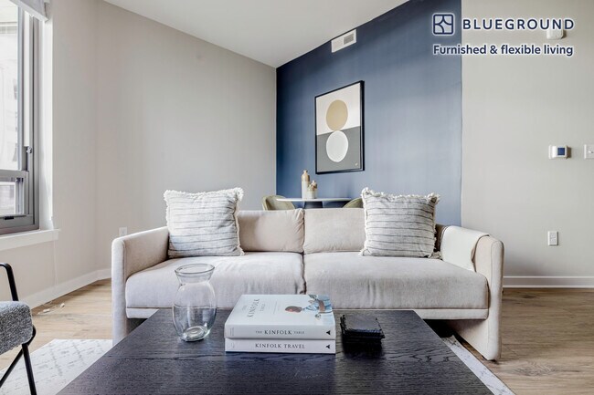 624 N Glebe Rd unit FL4-ID965, Arlington, VA 22203 - photo 2