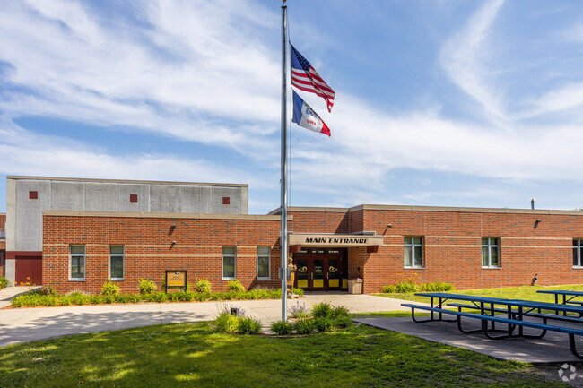 Altoona Elementary School Entrance