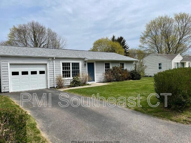 22 Luce Ave, Niantic, CT 06357 - photo 2