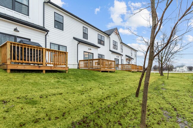 17581 Gruner Way, Westfield, IN 46062 - photo 5