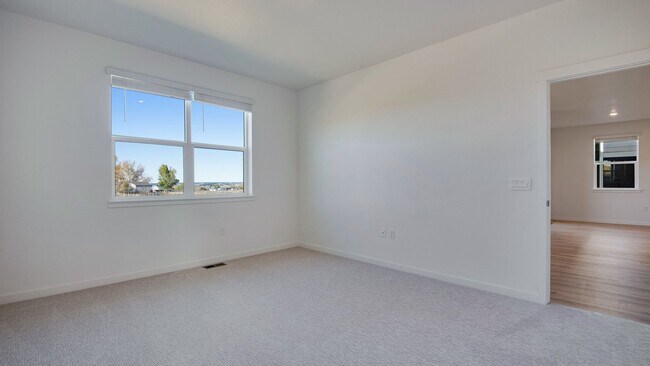 1450 Sunrise Hill Dr, Berthoud, CO 80513 - photo 7