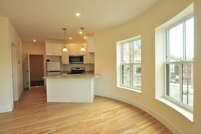 868 Beacon St unit 1, Boston, MA 02215 - photo 3