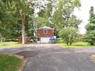 817 N Jefferson St Unit 817, Ionia, MI 48846