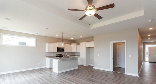 610 NE 57th St, Ankeny, IA 50021 - photo 5