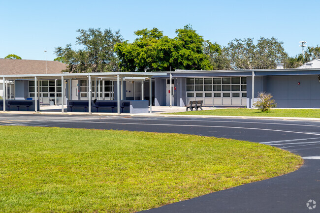 Villas Elementary School, Rankings & Reviews - Homes.com