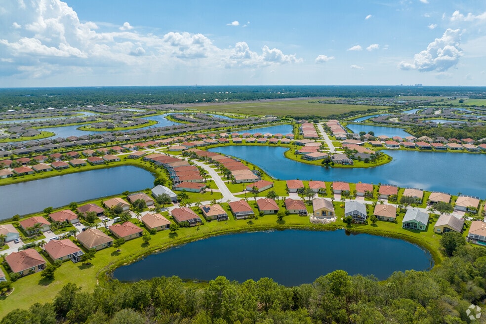 River Hall Country Club