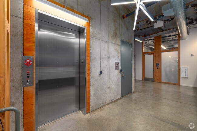 The Lower Burnside Lofts, Portland, OR 97214 - photo 4