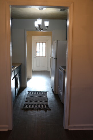 124 Oak Park Ct, Athens, GA 30605
