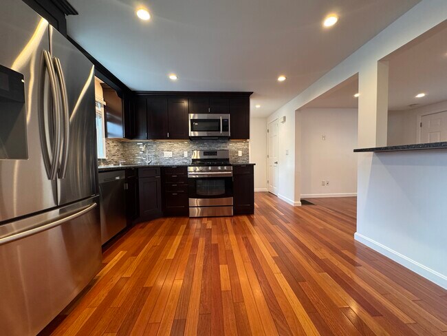 34 Braman St, Danvers, MA 01923 - photo 5