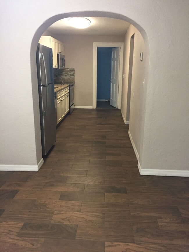 873 10th Ave S, Saint Petersburg, FL 33701 - photo 3