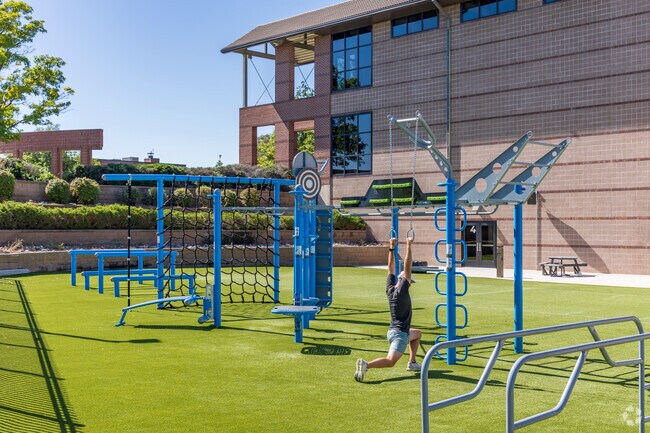 The City Park Fitness Center offers fitness classes, Pilates, and Yoga for Brandywine residents.