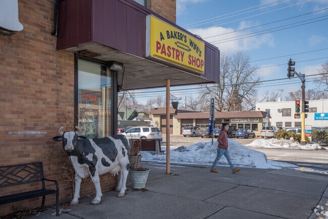 A Baker’s Wife Pastry Shop serves classic baked goods in Standish near Lake Hiawatha.