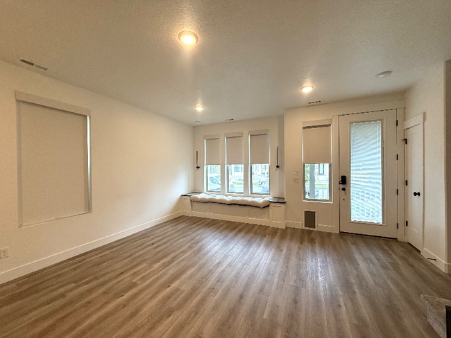 5258 W Dock St, South Jordan, UT 84009 - photo 7