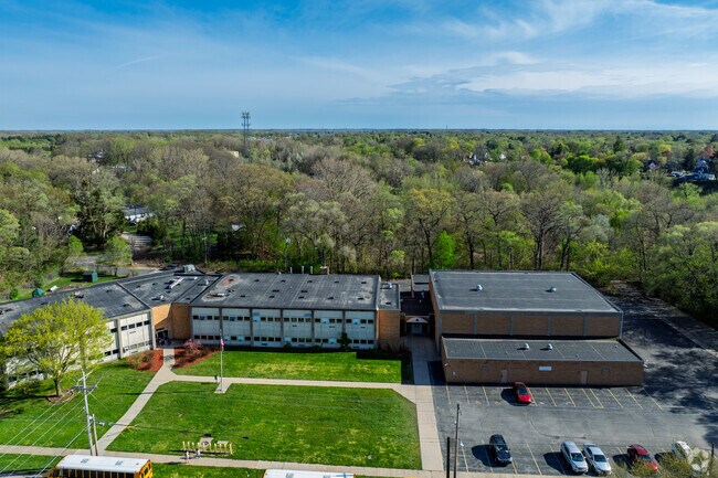 Martin Luther King Jr. Elementary School focuses on students in grades 1-3.