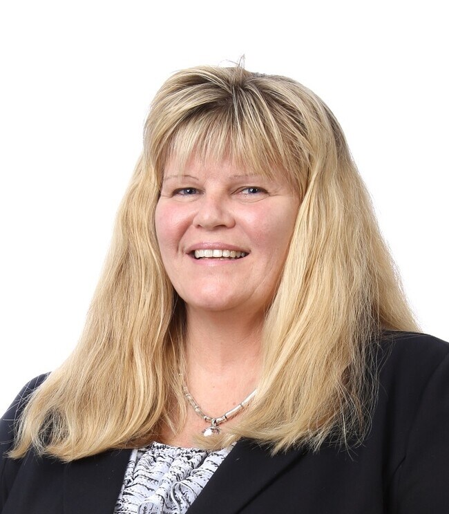 21 Captain's Cove Ln, Chatham, MA 02650