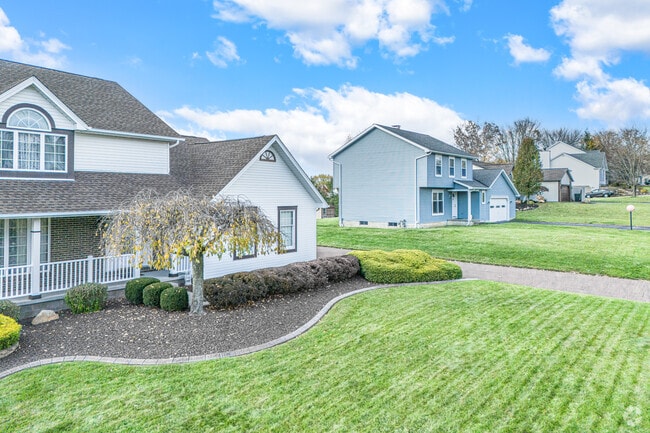 Residents have a knack for adding beautiful plants and trees to their lawns in Jackson.