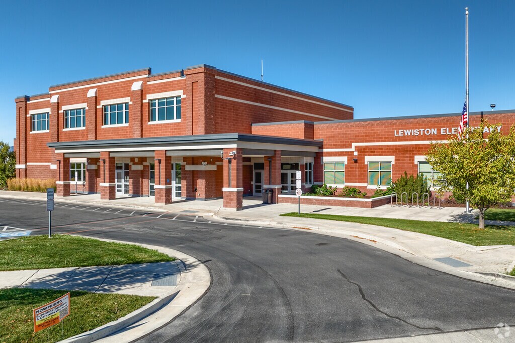 Families appreciate Lewiston School for its caring teachers, close-knit community, and commitment to student achievement.