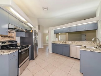 6221 65th Place E, Palmetto, FL 34221