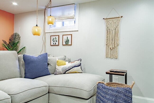 45 Nicholson St NW unit ID1037734P, Washington, DC 20011 - photo 3