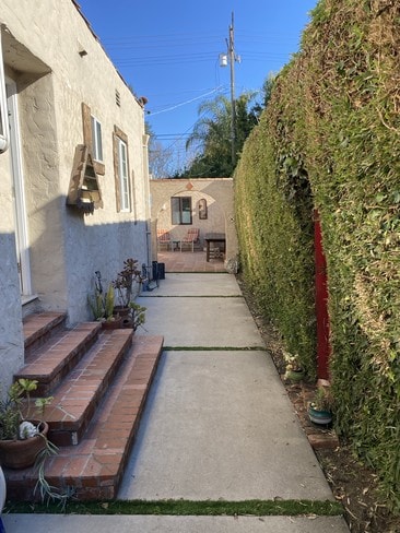 residential driveway entrance