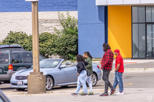White Oaks Mall features dozens of shopping options near Monroe Park West.