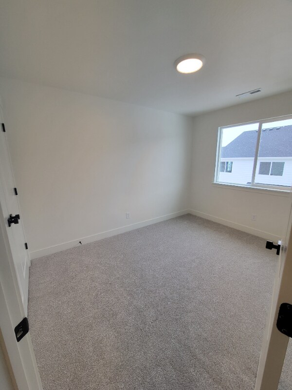 1753 N Festive Way, Eagle Mountain, UT 84043