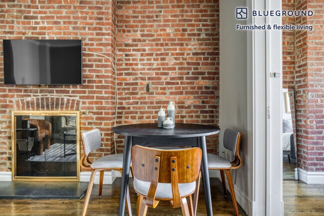 102 E 7th St unit FL3-ID954, New York, NY 10009 - photo 5