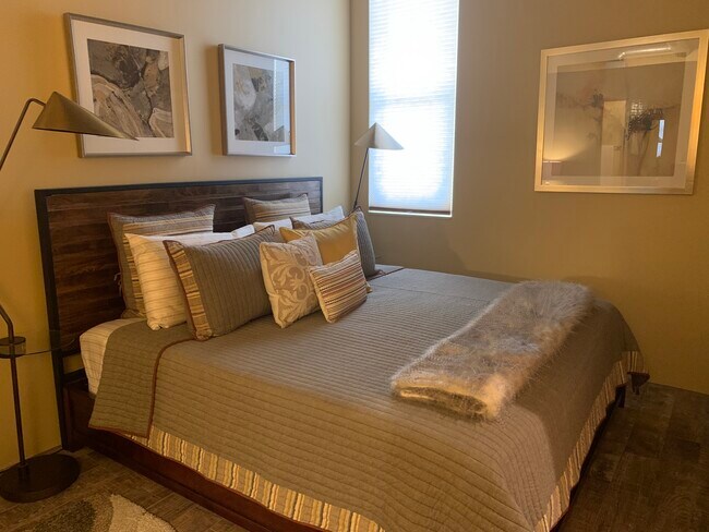 Master bedroom w/ king bed