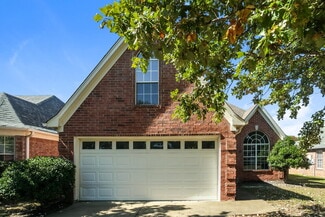 8207 Cross Point Dr, Olive Branch, MS 38654